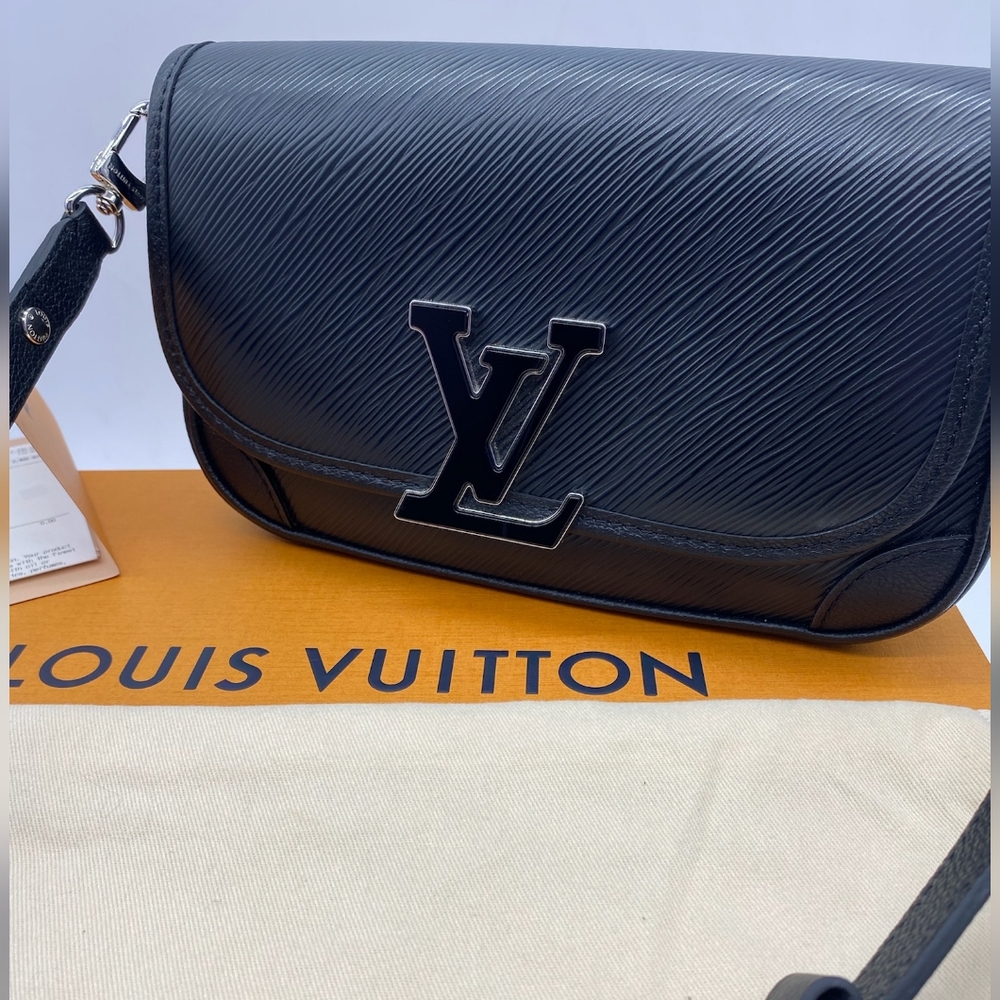 SOLD!!! Louis Vuitton Buci Crossbody Bag Black Epi Leather